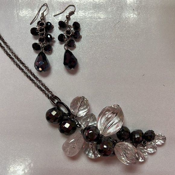 🖤WHITE HOUSE BLACK MARKET JEWELRY - NECKLACE & MATCHING EARRINGS - SPARKLES!💎 - Picture 4 of 14